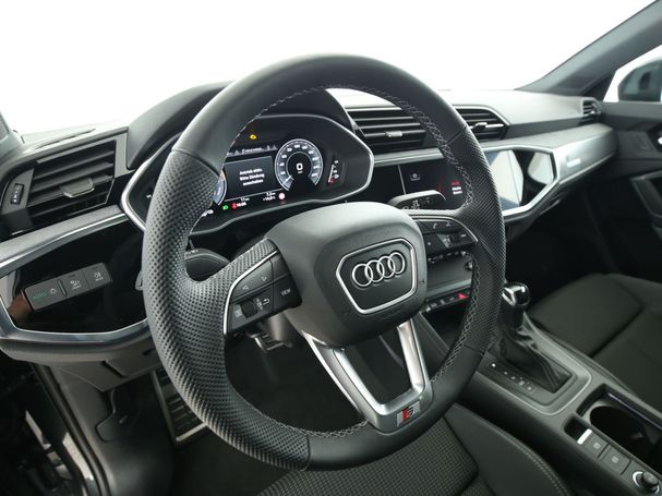 Audi Q3 TFSIe S-line 180 kW image number 7