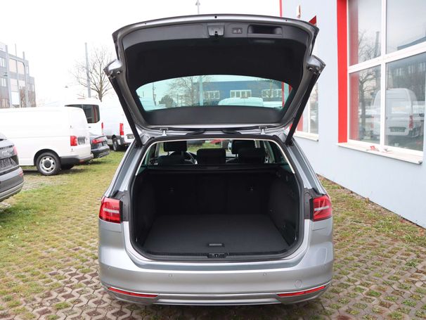 Volkswagen Passat Variant 2.0 TDI DSG Highline 110 kW image number 12