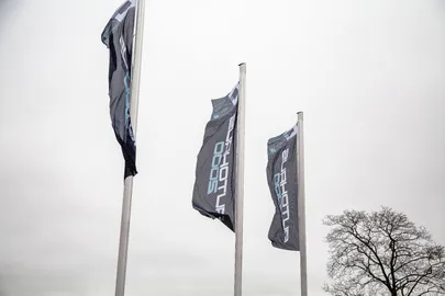 Car image 28