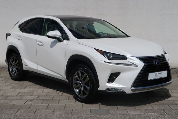 Lexus NX 300 h 145 kW image number 7