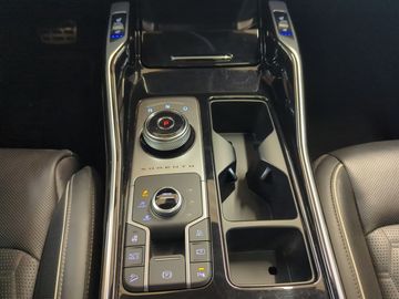 Car image 22