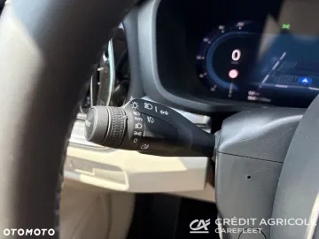 Car image 35