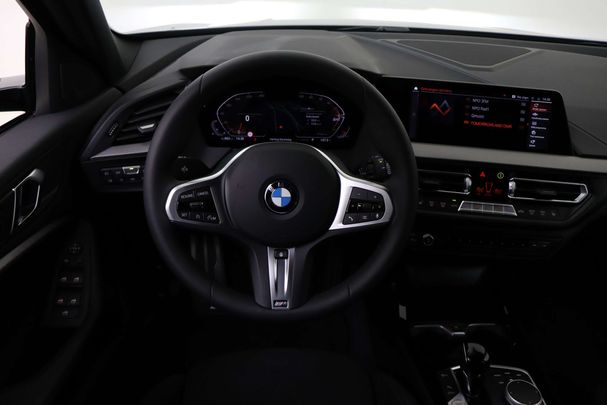 BMW 118i M Sport 100 kW image number 25