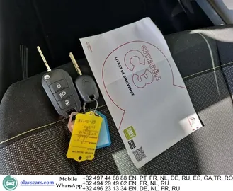 Car image 13