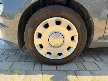 Car image 21