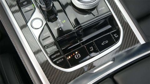 Car image 37