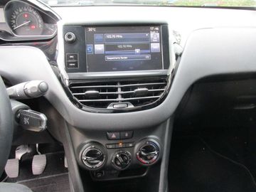 Car image 24