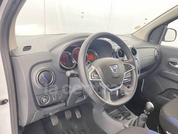 Car image 22