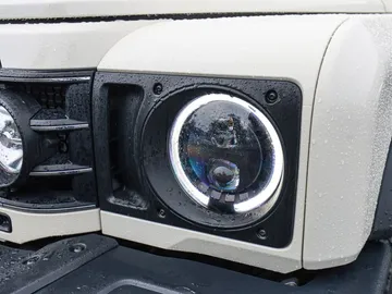 Car image 27