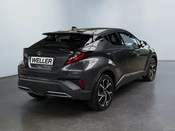 Car image 31