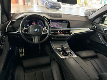 Car image 36