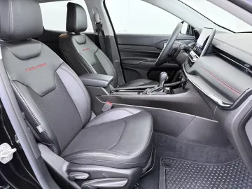 Car image 42