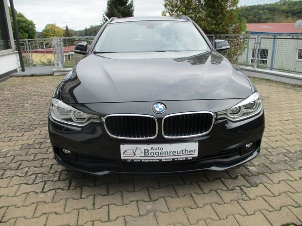 BMW 320i Touring 135 kW image number 3