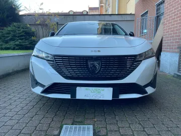Car image 42