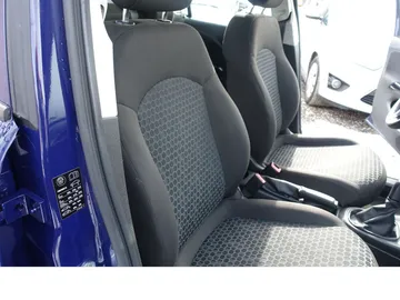 Car image 27