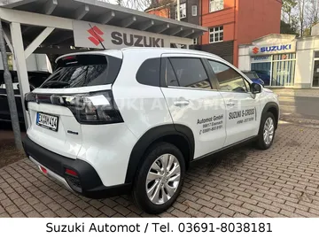 Car image 2