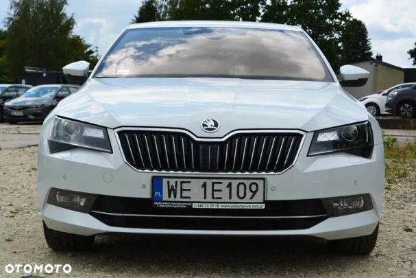 Skoda Superb 2.0 TDI DSG L&K 140 kW image number 7