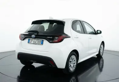 Car image 5