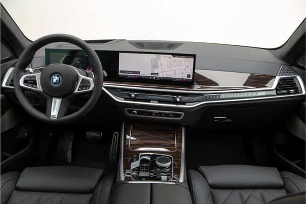 BMW X5 50e xDrive 360 kW image number 7