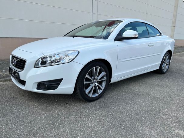 Volvo C70 D3 Momentum 110 kW image number 2