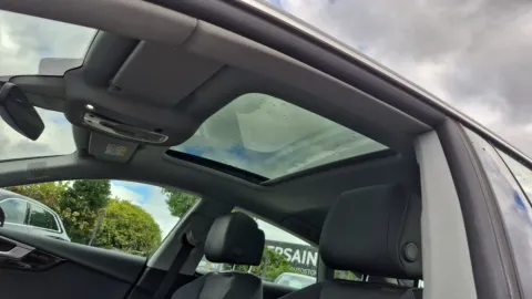 Car image 47