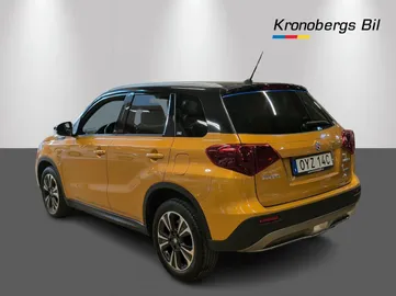 Car image 5
