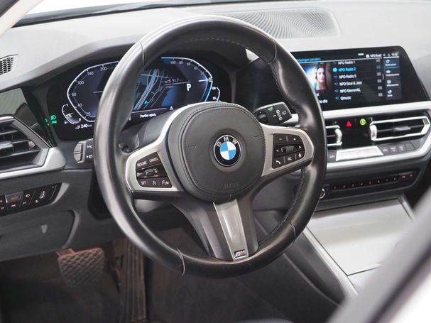 BMW 320 e Touring 150 kW image number 16