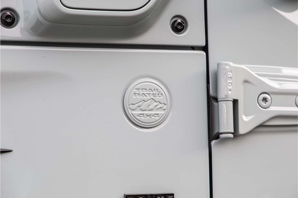 Jeep Wrangler 4xe 279 kW image number 24