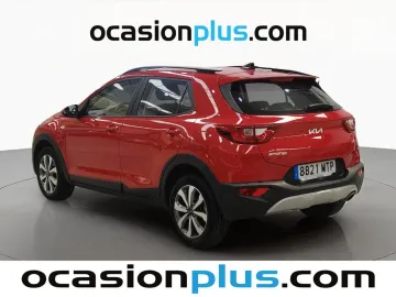 Car image 4