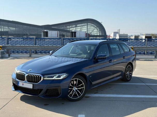 BMW 520d Touring xDrive 140 kW image number 1