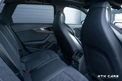 Car image 50