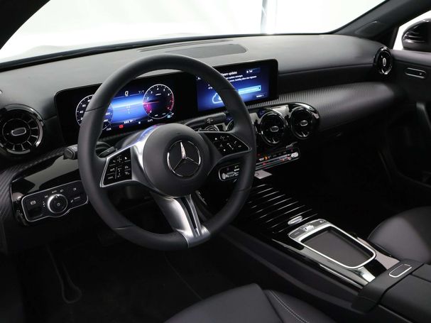 Mercedes-Benz A 180 100 kW image number 13