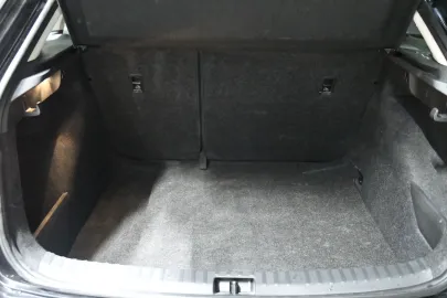 Car image 43