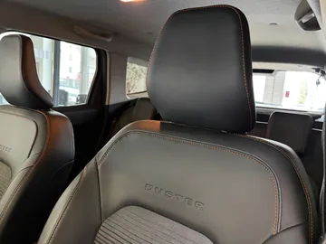 Car image 33