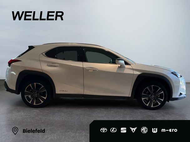 Lexus UX 250h 135 kW image number 17