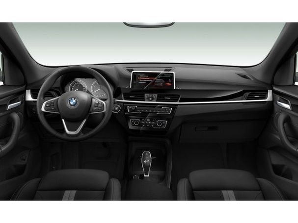 BMW X1 sDrive18d Advantage 110 kW image number 4