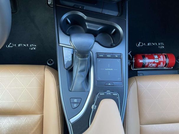 Lexus UX 250h Executive Line 135 kW image number 6