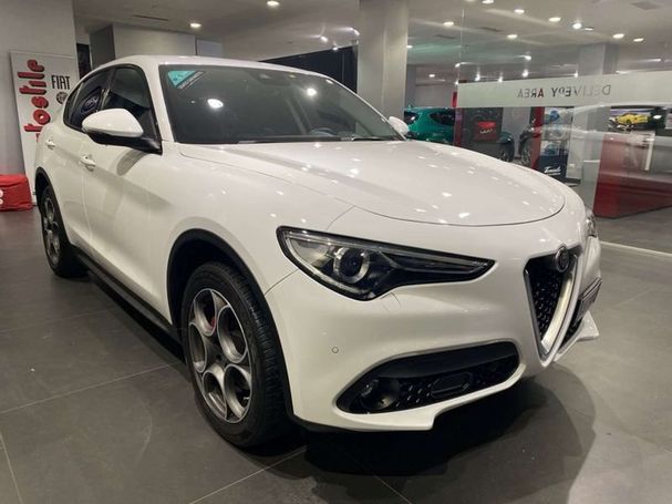 Alfa Romeo Stelvio 2.2 Diesel AT8 Q4 154 kW image number 2