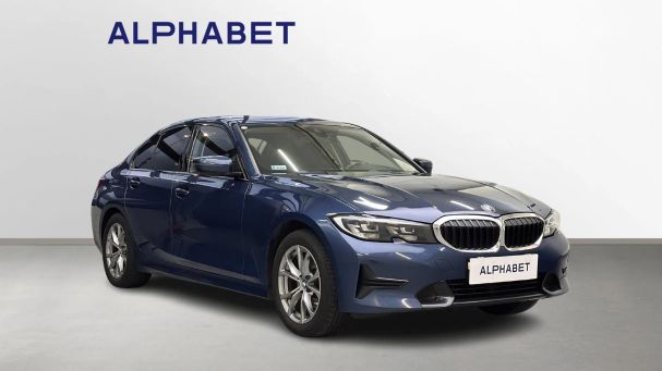 BMW 320i 135 kW image number 8