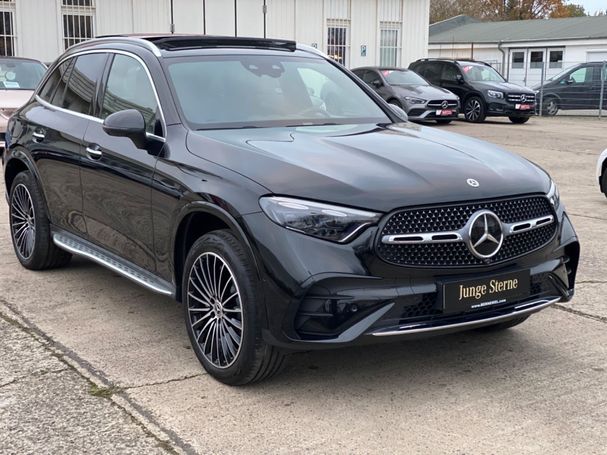 Mercedes-Benz GLC 300 e AMG 230 kW image number 3