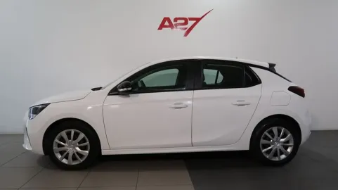 Car image 4