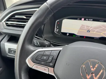 Car image 41