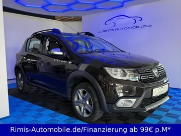 Car image 3