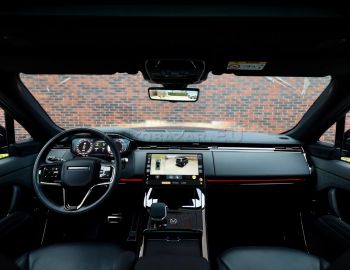 Car image 33