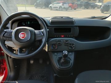 Car image 15