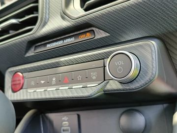 Car image 36