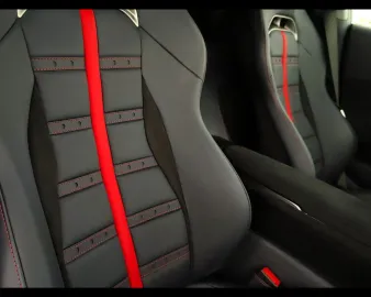Car image 30