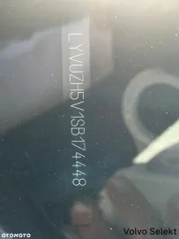 Car image 40