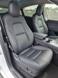 Car image 70