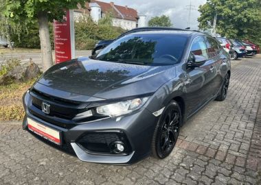 Car image 25